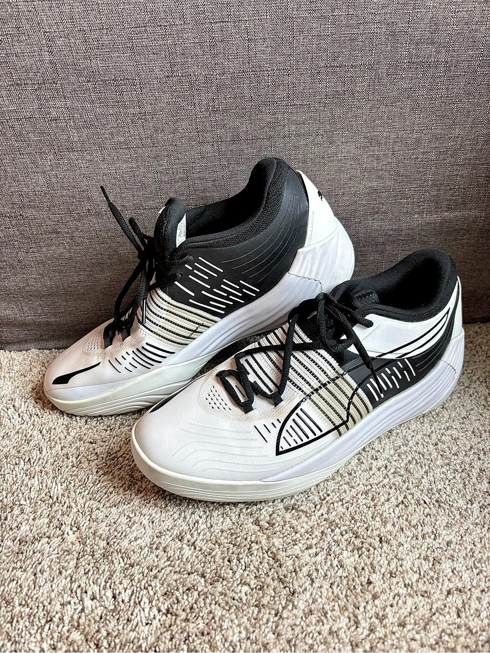 Puma Basketball Shoes White & Black US 11.5